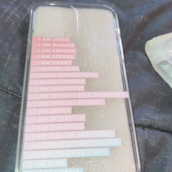 iPhone 13 pro max phone case - Picture 2 of 3